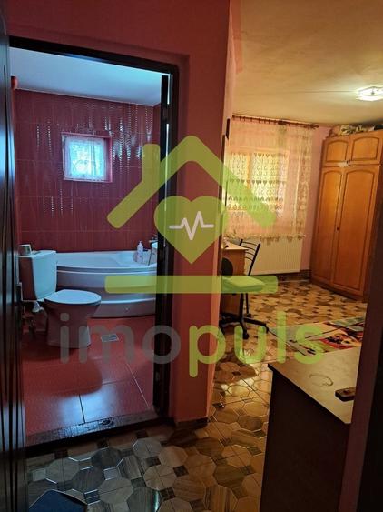 Casă individuală cu 7 camere cu Teren 753 Mp în Pișchia