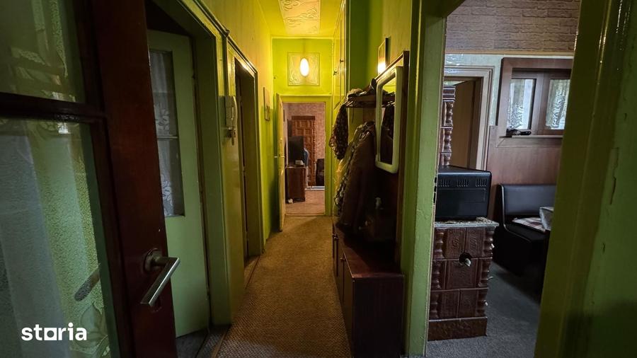 Apartament cu 4 camere semidecomandat în Elisabetin