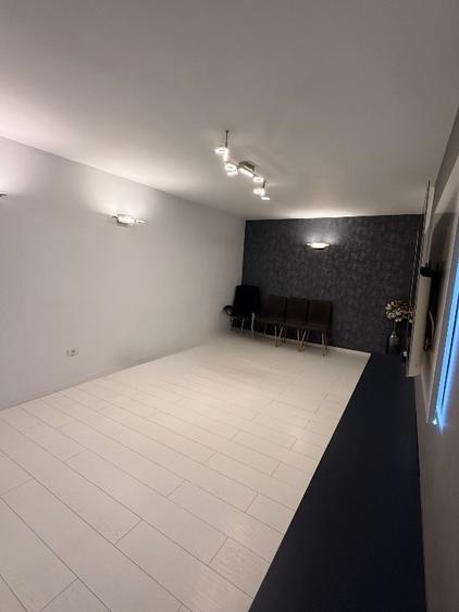 Apartament cu 3 camere decomandat, mobilat în Drumul Taberei