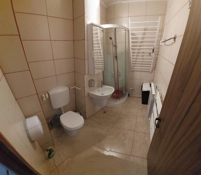Apartament cu 2 camere semidecomandat în Mioriței