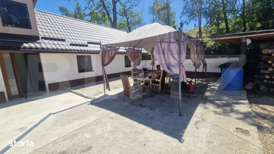 Casă cu 4 camere cu Canalizare în Rotbav