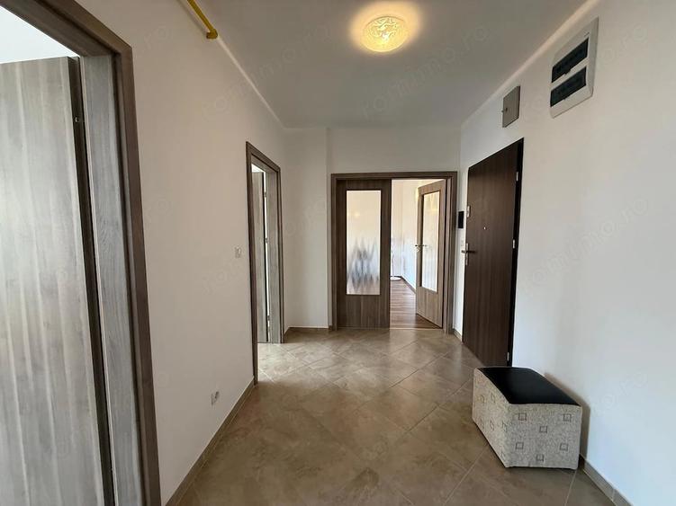Apartament cu 2 camere decomandat în Pietroasa