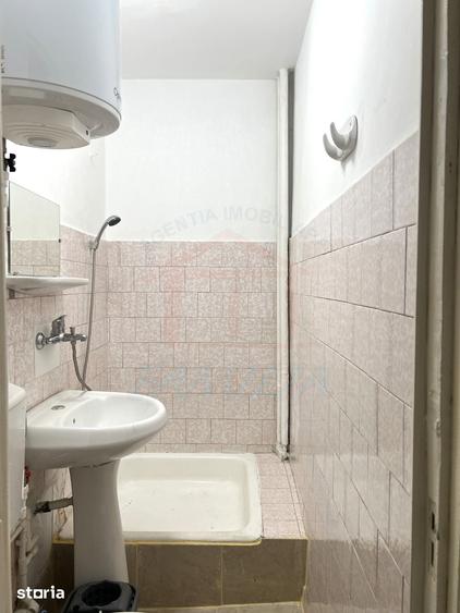 Garsonieră în Micro 19