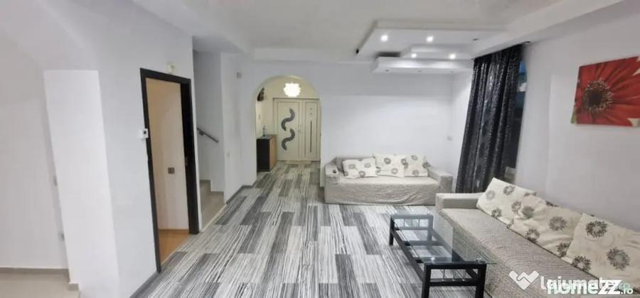 Spațiu comercial, de 322 mp, în Central
