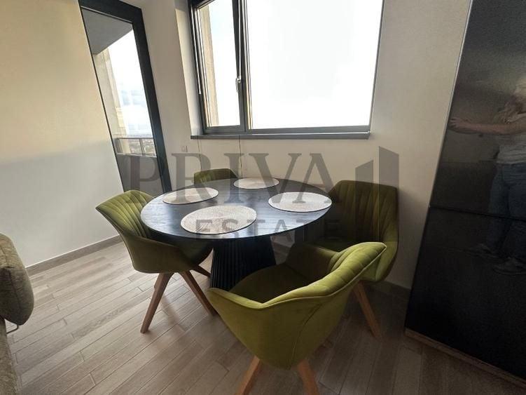 Apartament cu 2 camere semidecomandat, mobilat în Take Ionescu