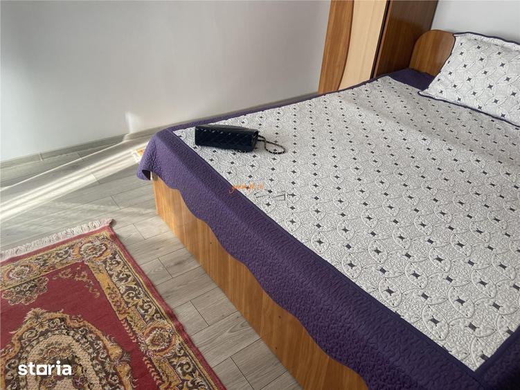 Casă cu 4 camere cu Teren 1287 Mp în Măicănești