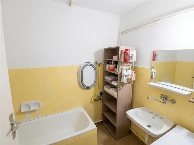 Casă individuală cu 4 camere cu Teren 363 Mp în Oncea