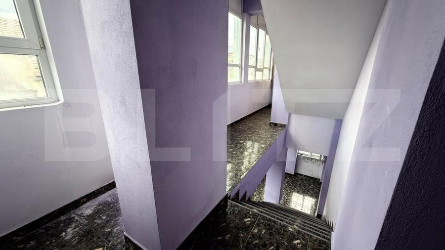 Spațiu comercial, de 1,080 mp, în Moreni