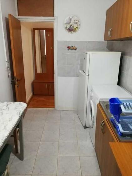 Garsonieră decomandată în Răcădău