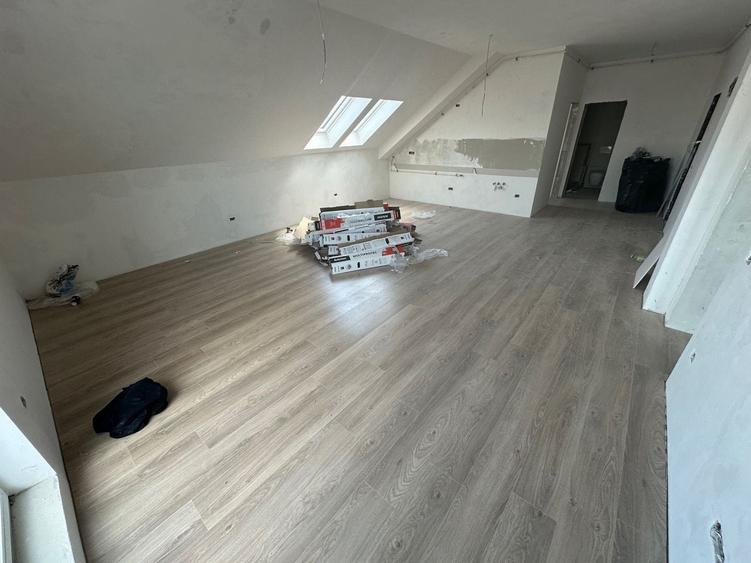 Apartament cu 2 camere decomandat în Freidorf