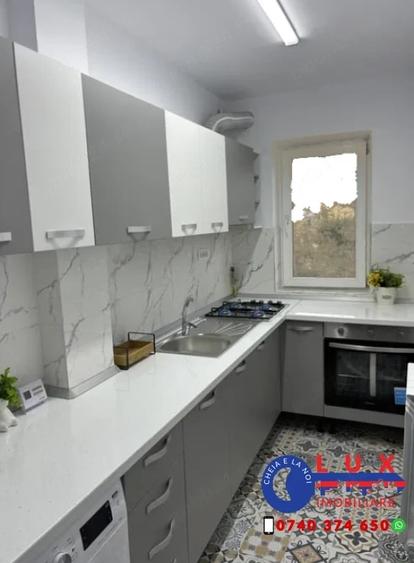 Apartament cu 4 camere semidecomandat în C5