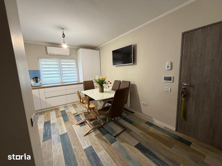 Apartament cu 3 camere decomandat în Central