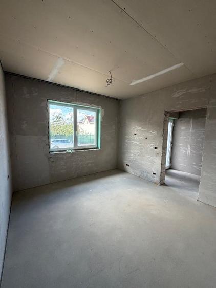 Casă individuală cu 3 camere cu Teren 480 Mp în Iosia