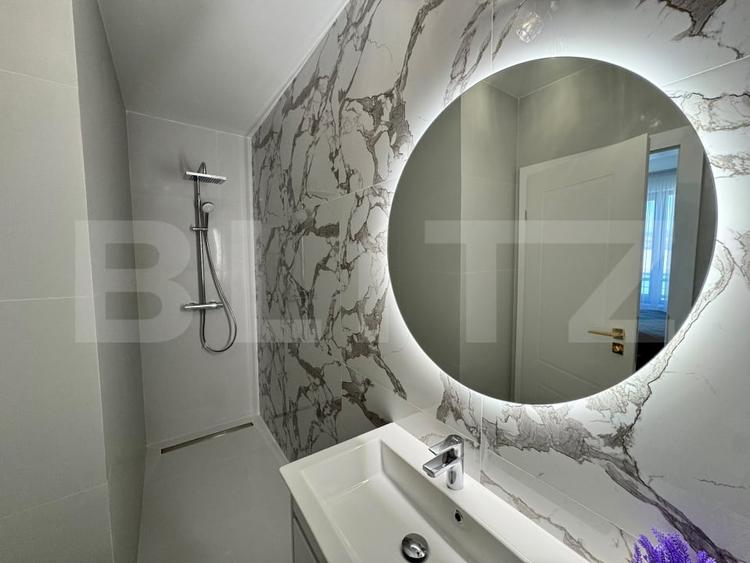 Apartament cu 3 camere decomandat, mobilat în Central