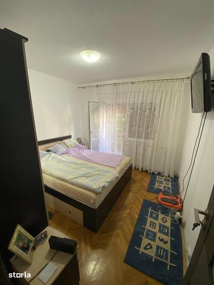 Apartament cu 4 camere în Micro 17