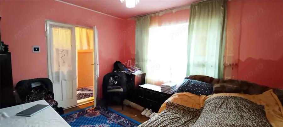 Casă cu 3 camere cu Canalizare în Moldova Nouă