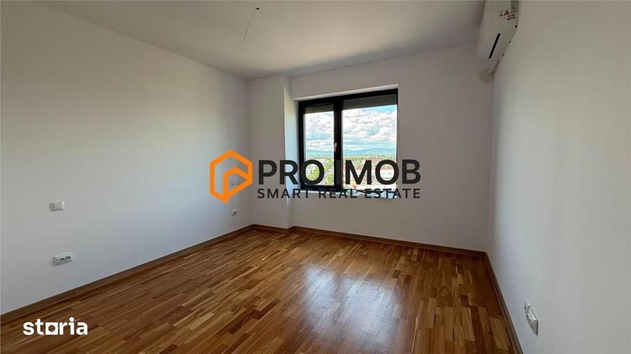 Apartament cu 4 camere decomandat în Obor
