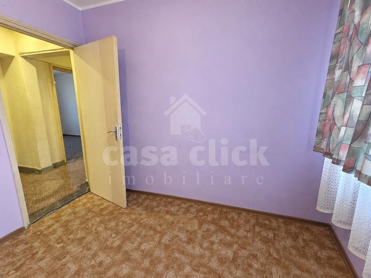 Apartament cu 3 camere decomandat în Mazepa 1