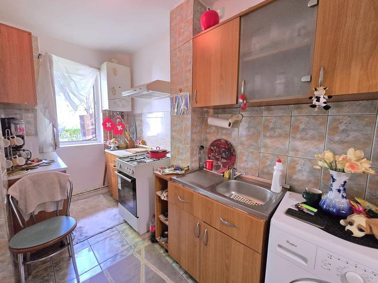 Apartament cu 3 camere semidecomandat, mobilat în Mănăștur — fotografia 3