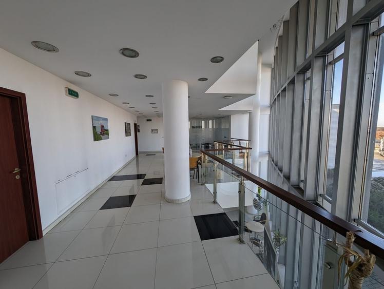 Spațiu industrial, de 1,575 mp, în Exterior Nord