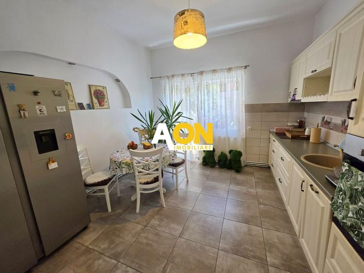 Duplex cu 3 camere cu Canalizare în Cetate