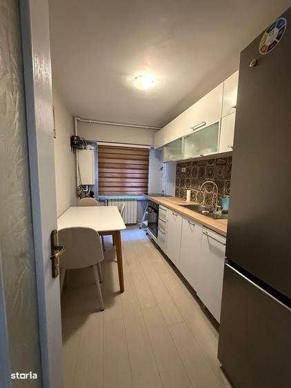 Apartament cu 4 camere decomandat în Tomis III