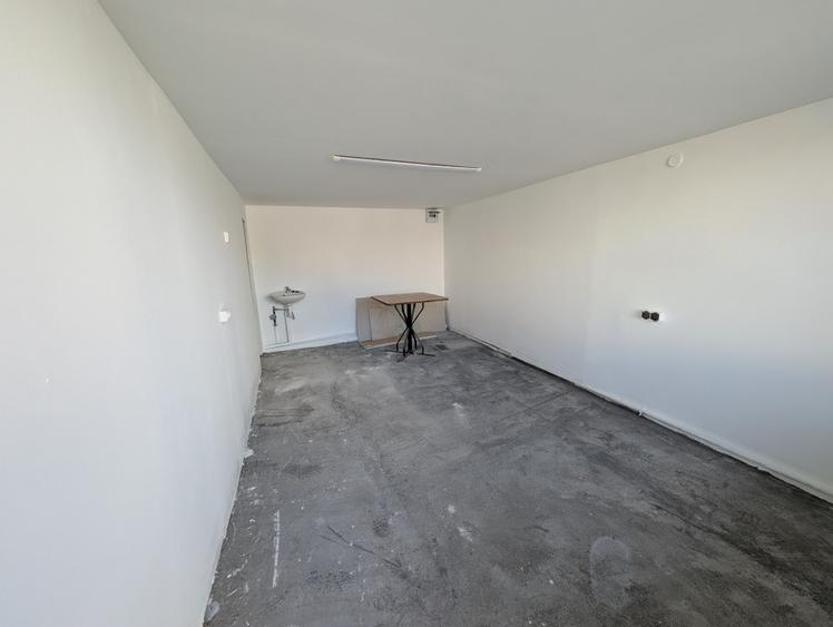 Spațiu comercial, de 30 mp, în Gară