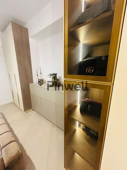 Apartament cu 3 camere semidecomandat, mobilat în Pipera