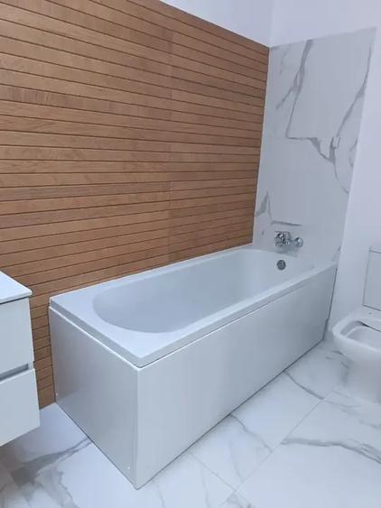 Casă cu 4 camere cu Canalizare în Central