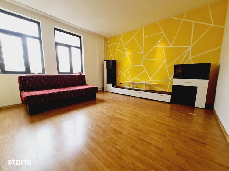 Apartament cu 2 camere decomandat în Bularga