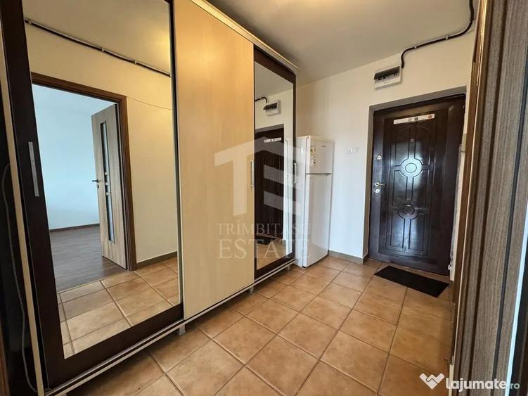 Garsonieră decomandată în Tei
