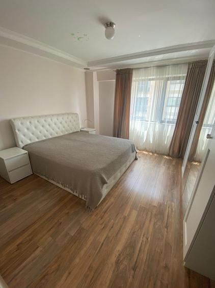 Apartament cu 3 camere decomandat, mobilat în Iancu Nicolae