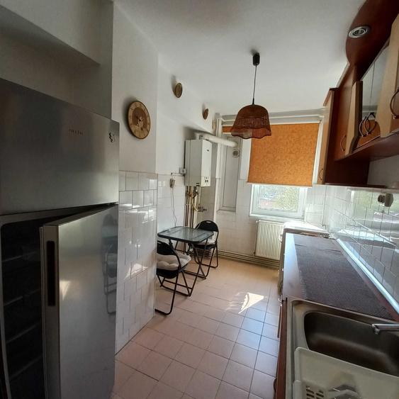 Apartament cu 2 camere decomandat în Circumvalațiunii
