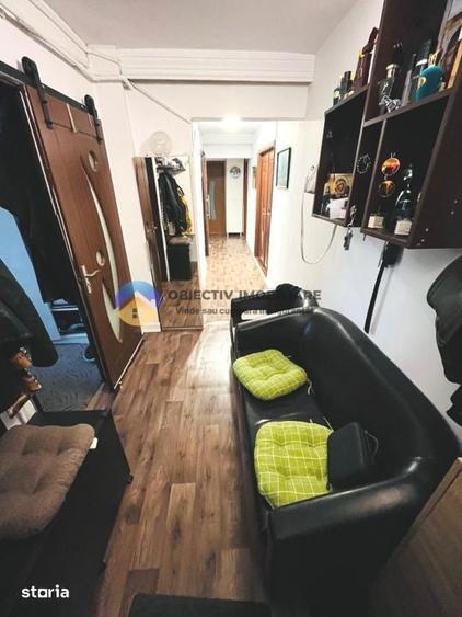 Apartament cu 4 camere decomandat în Precista