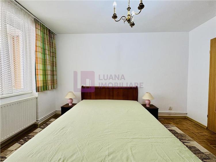 Apartament cu 2 camere semidecomandat, mobilat în Cedonia