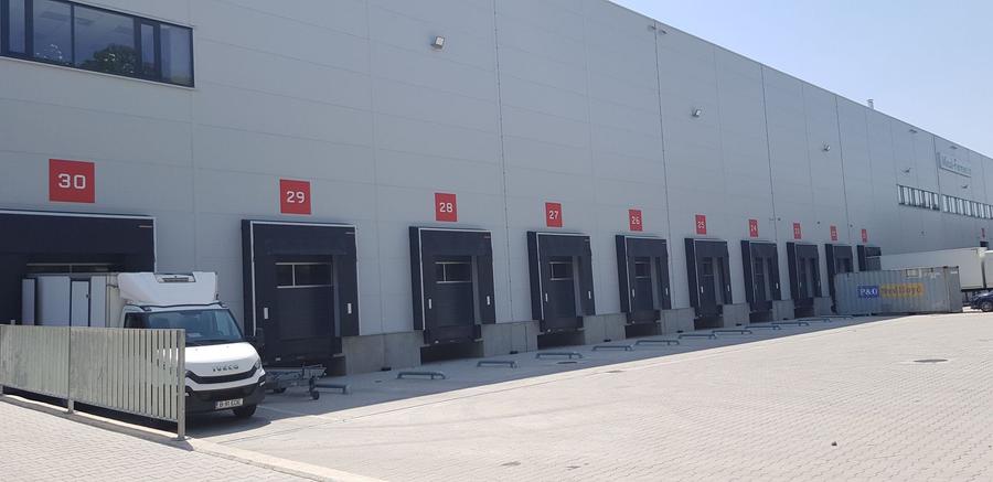 Spațiu industrial, de 2,450 mp, în Ștefăneștii de Jos