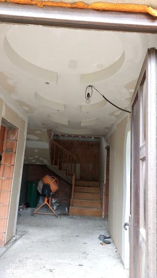 Casă cu 4 camere cu Teren 1600 Mp în Mara