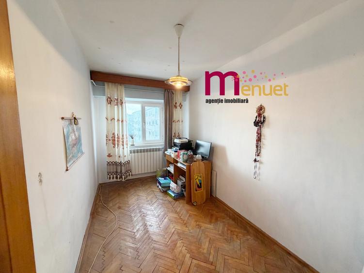 Apartament cu 4 camere în Babadag