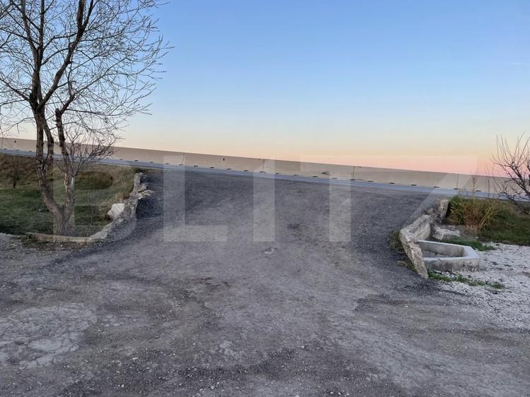 Spațiu industrial, de 660 mp, în Nord