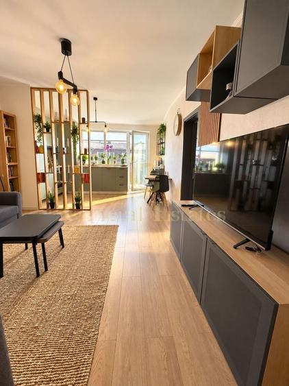 Apartament cu 2 camere semidecomandat, mobilat în Sânpetru