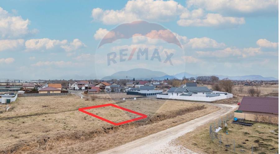 Teren Construcții intravilan de 500 mp, în Hărman