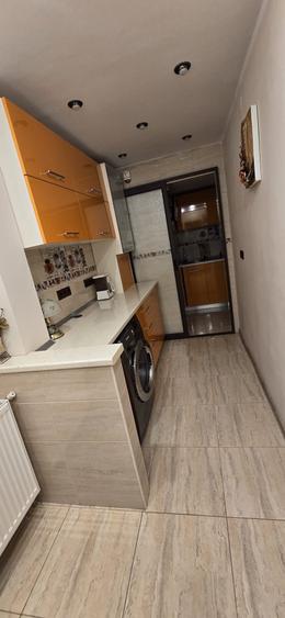 Apartament cu 2 camere semidecomandat în Cazasu