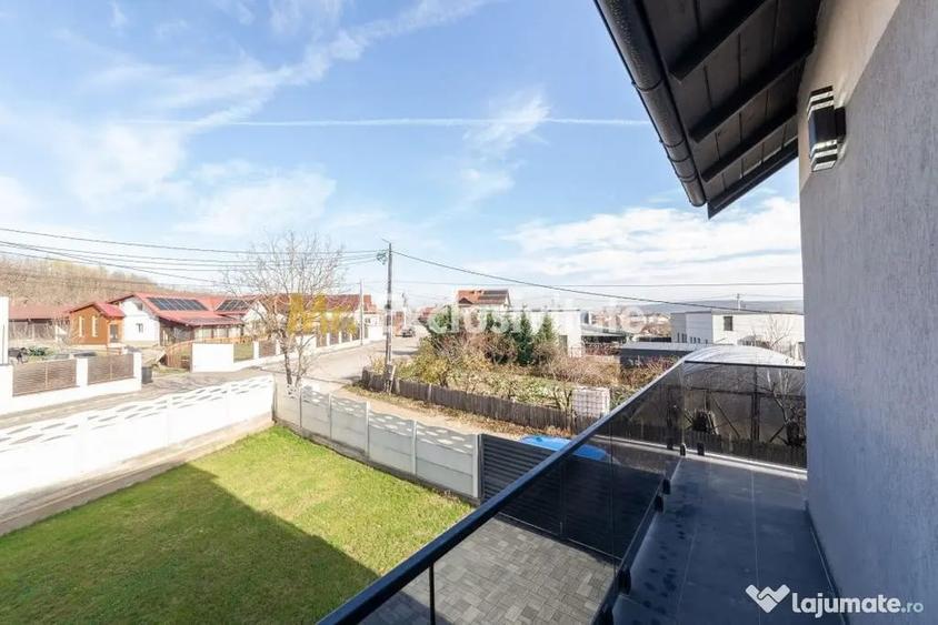 Casă cu 4 camere cu Teren 330 Mp în Argeșelu