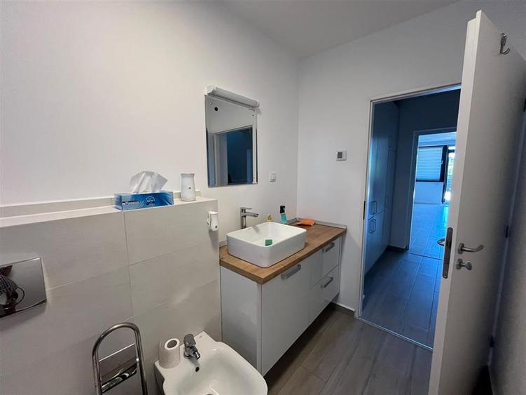Casă individuală cu 4 camere cu Canalizare în Dealuri Oradea