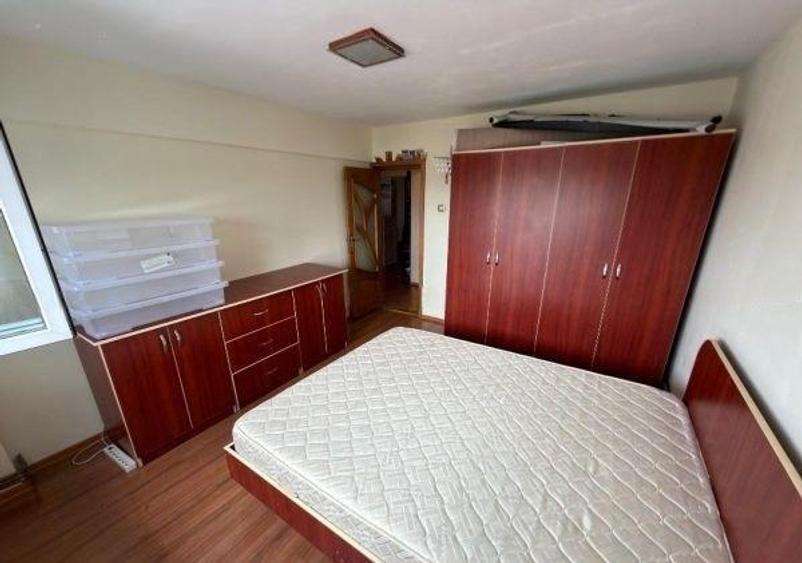 Apartament cu 3 camere decomandat, mobilat în Călărași