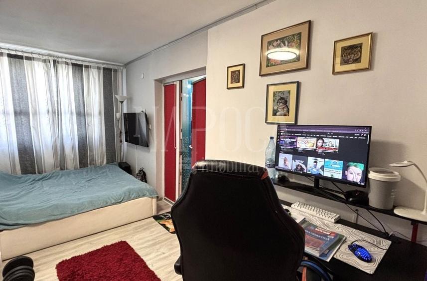 Casă individuală cu 7 camere cu Canalizare în Apahida