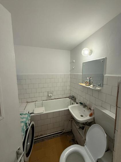 Apartament cu 3 camere decomandat în Păcurari
