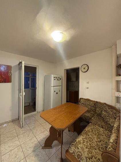 Apartament cu 2 camere decomandat în Brâncoveanu