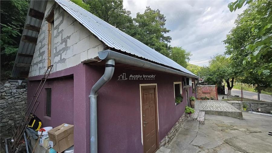 Casă cu Teren 420 Mp în Oravița