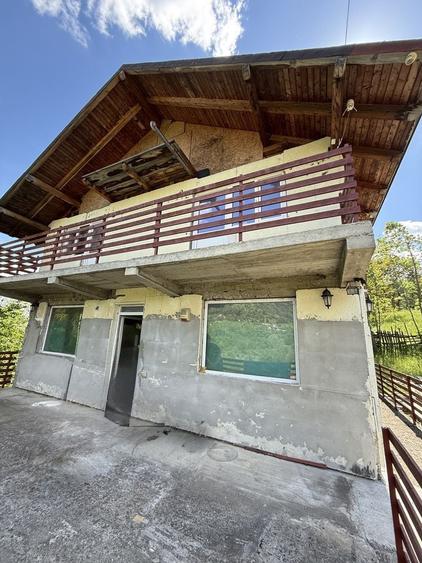 Casă cu 4 camere cu Teren 430 Mp în Valea Doftanei